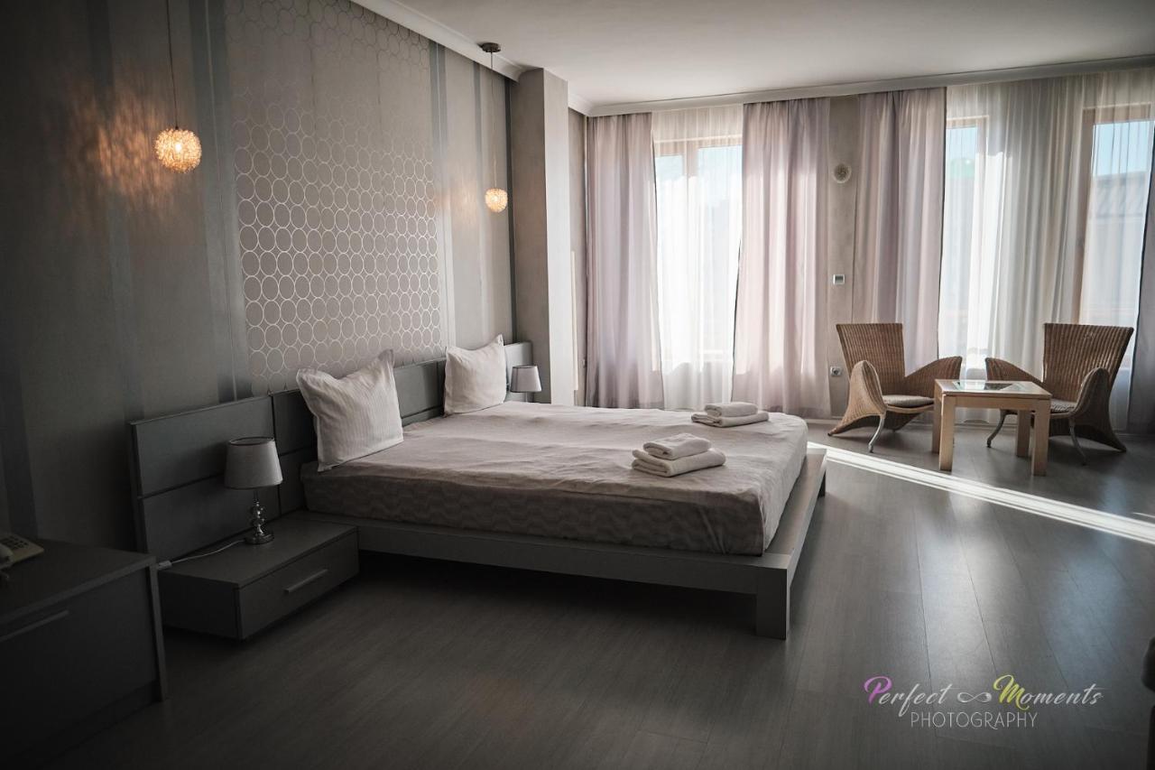 Family Hotel Classic Βάρνα Εξωτερικό φωτογραφία
