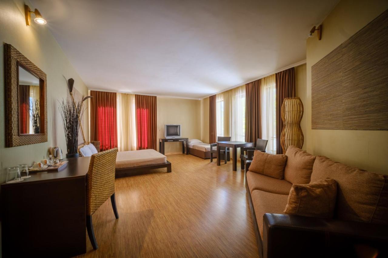 Family Hotel Classic Βάρνα Εξωτερικό φωτογραφία
