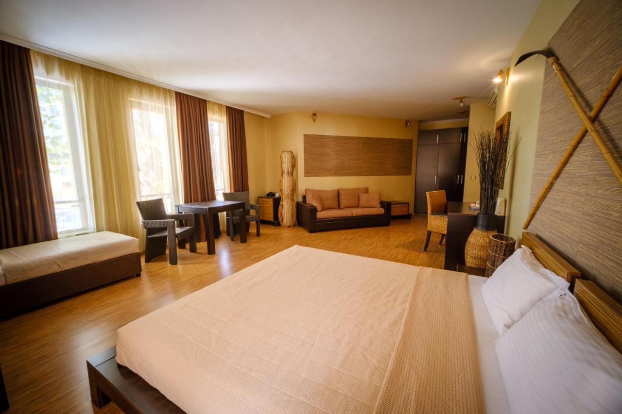 Family Hotel Classic Βάρνα Εξωτερικό φωτογραφία