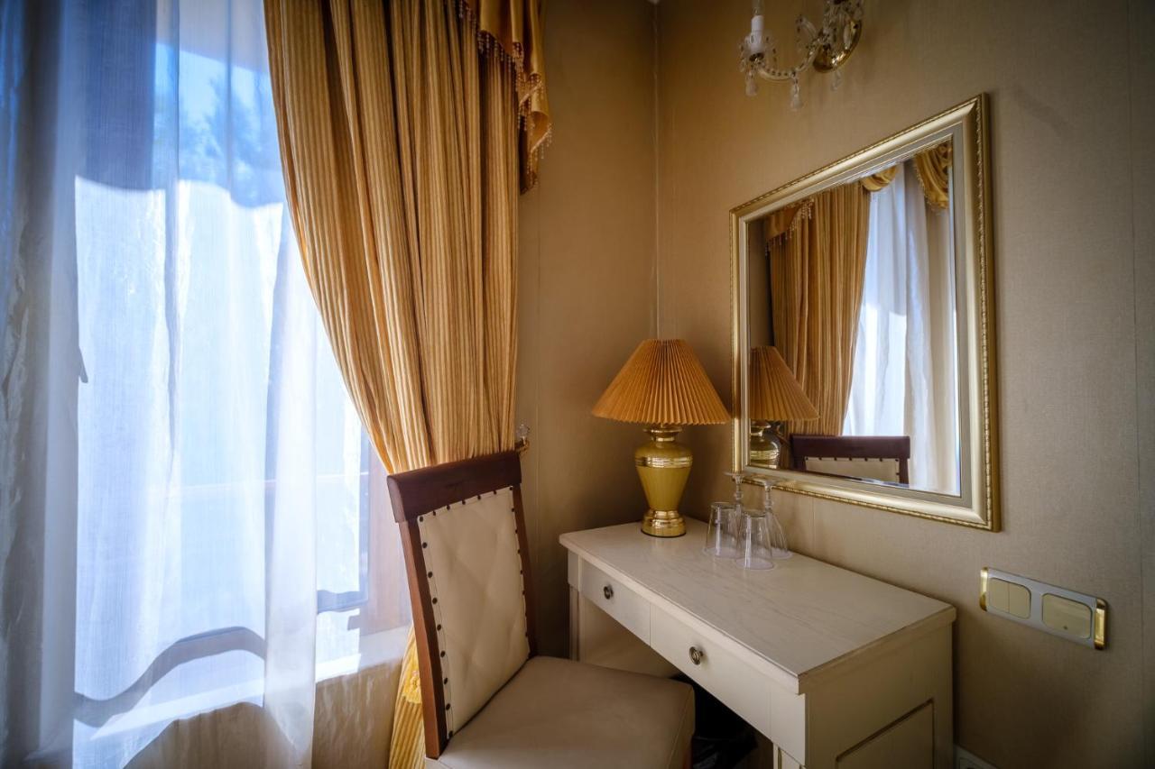 Family Hotel Classic Βάρνα Εξωτερικό φωτογραφία