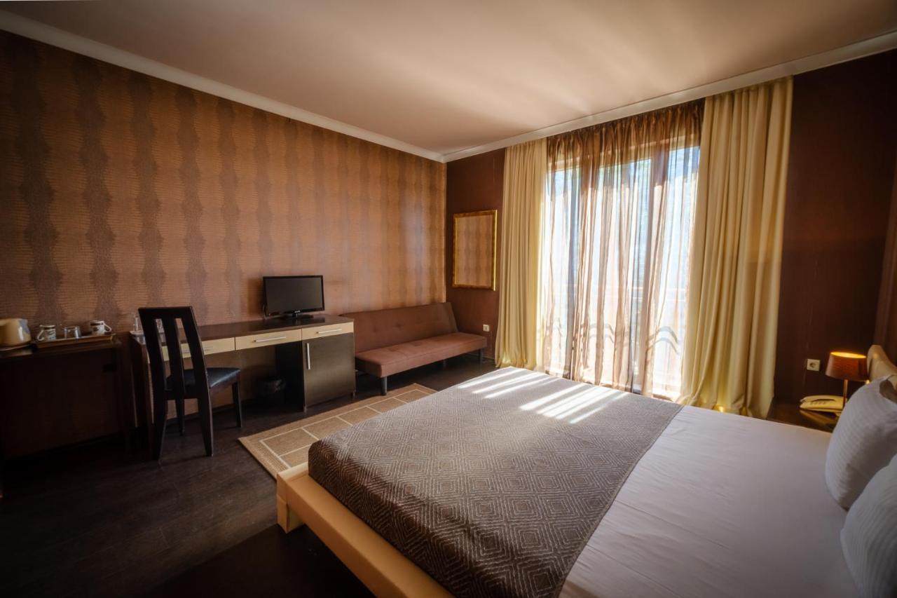 Family Hotel Classic Βάρνα Εξωτερικό φωτογραφία