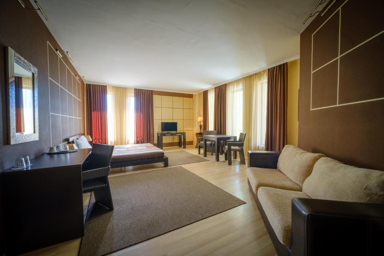 Family Hotel Classic Βάρνα Εξωτερικό φωτογραφία