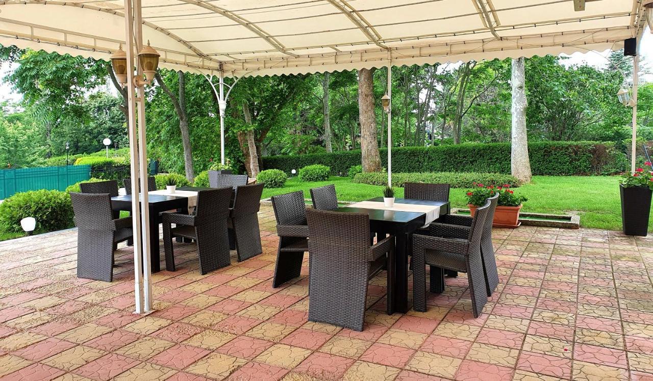 Family Hotel Classic Βάρνα Εξωτερικό φωτογραφία